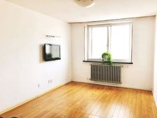 天兴花园2室2厅 东西通透 楼层好 满5年