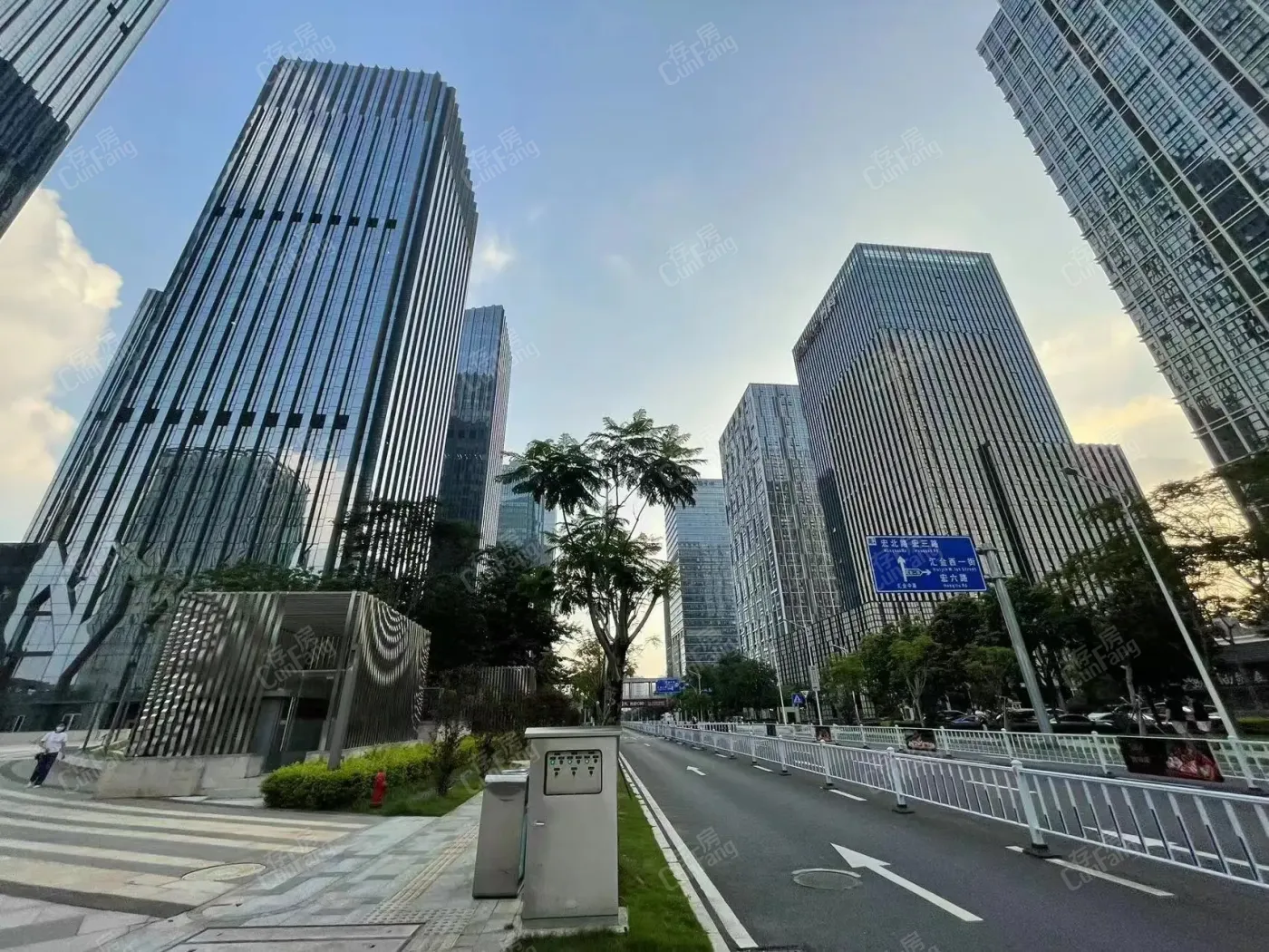 寰宇汇金中心小区租房,两室两厅, ucc寰宇温馨复式精装,2房2厅拎包